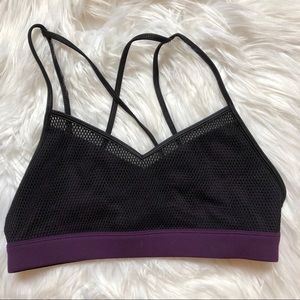 Alo Yoga Cross Back Sports Bra Mesh Detail